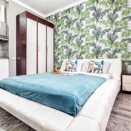 Cosy flat in the city center Астана Экстерьер фото
